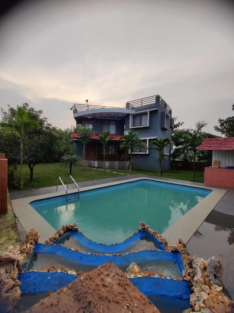 Karjat - 3 BHK Private Bungalow with Private Pool & Garden