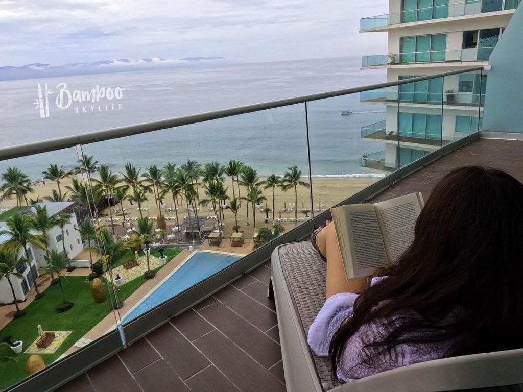 Icon Vallarta Beach front By Bamboo Skylife