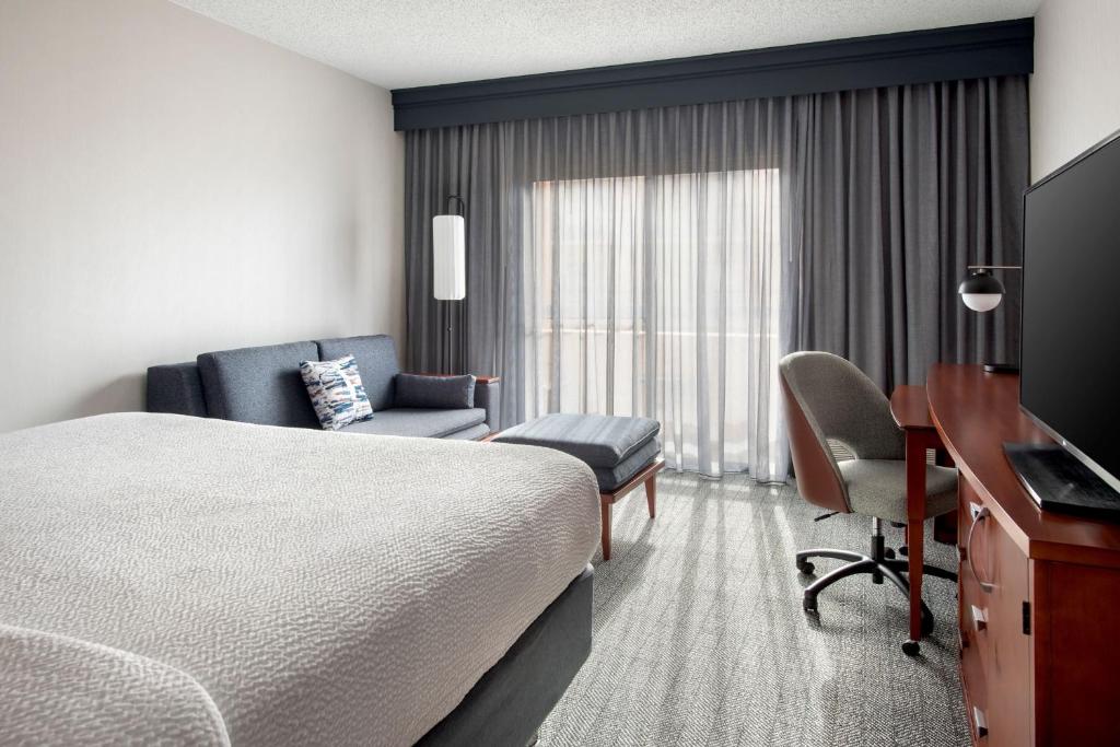 Courtyard by Marriott New Haven Wallingford