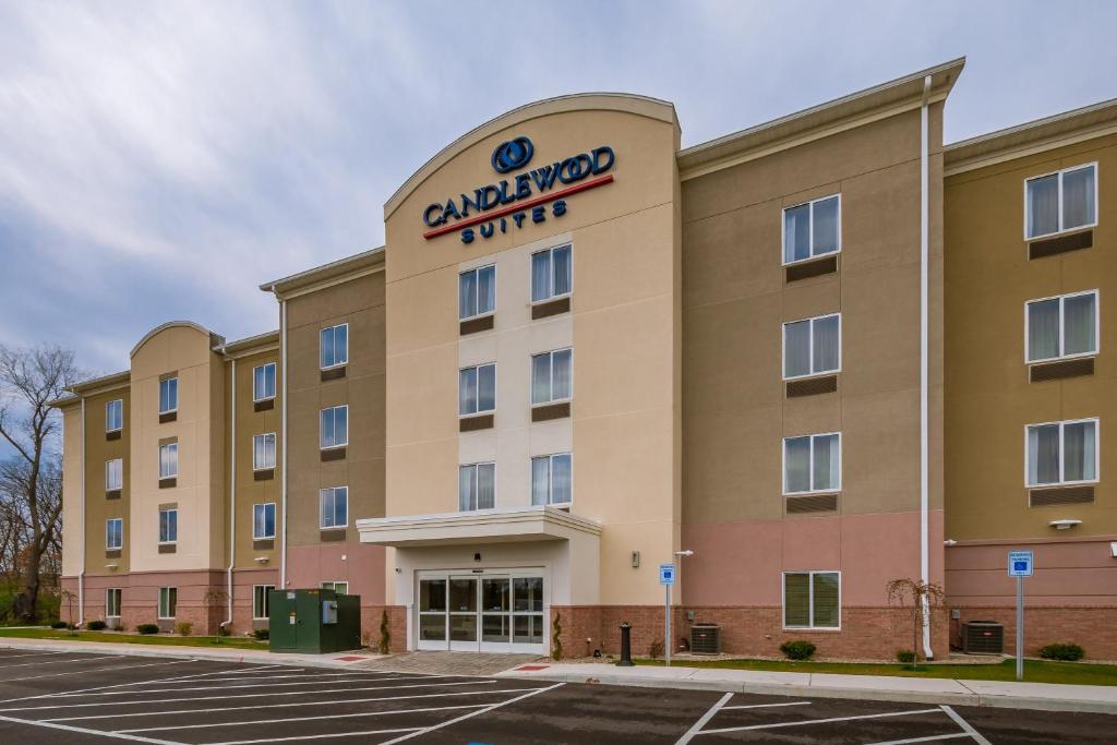 Candlewood Suites Mishawaka, an IHG Hotel